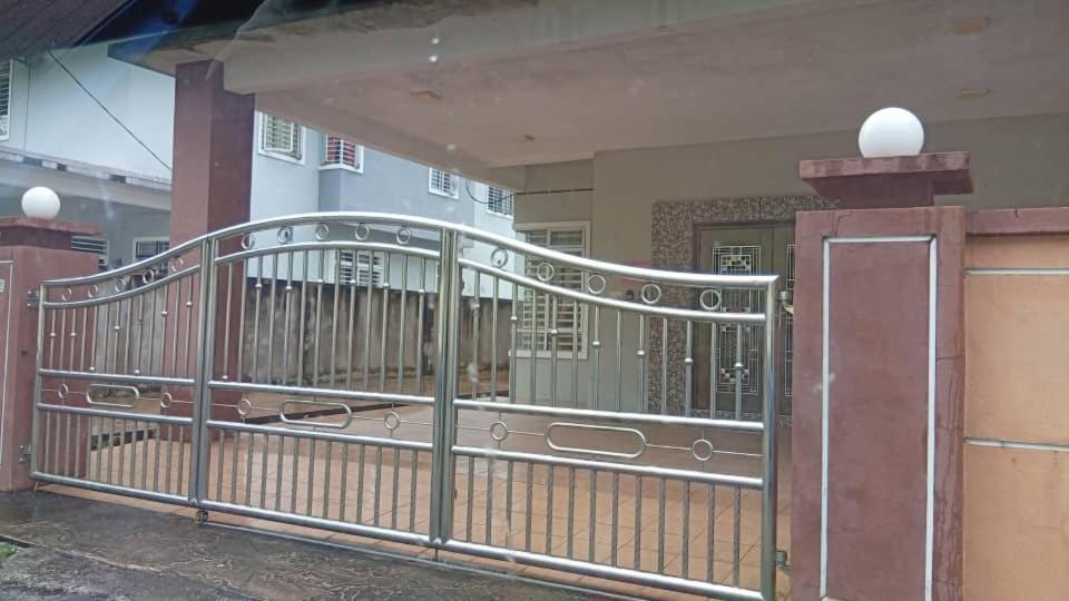 Happy Raub Guest House 외부 사진